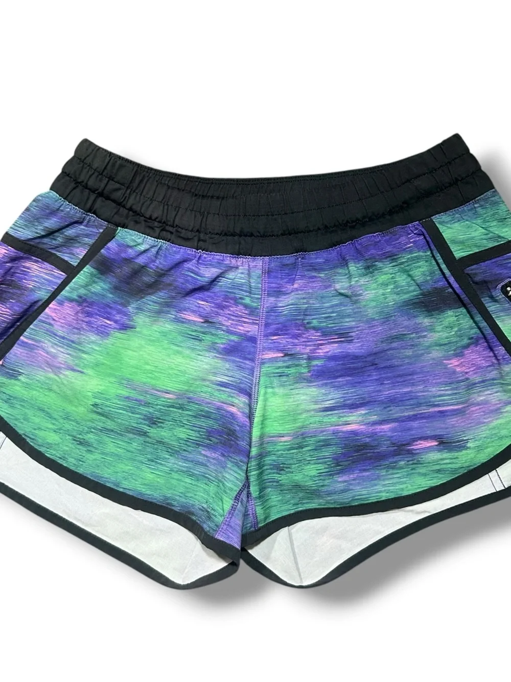 Lululemon Tracker Short III *4-way Stretch Rio Nights Multi / Black Size 8